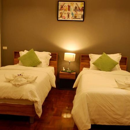 Serene Hostel Nimman Chiang Mai Exteriör bild